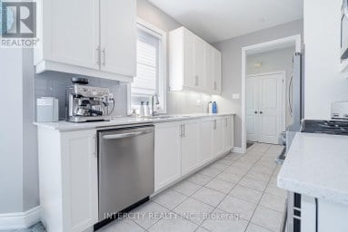 116 - 1331 MAJOR MACKENZIE DRIVE W Vaughan (Patterson) Ontario photo 9