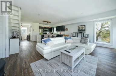 4 - 40 ONTARIO STREET S Lambton Shores (Grand Bend) Ontario photo 12