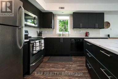 4 - 40 ONTARIO STREET S Lambton Shores (Grand Bend) Ontario photo 20