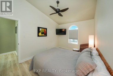 4 - 40 ONTARIO STREET S Lambton Shores (Grand Bend) Ontario photo 31