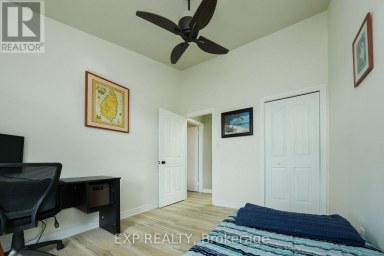 4 - 40 ONTARIO STREET S Lambton Shores (Grand Bend) Ontario photo 34