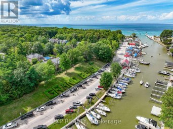 4 - 40 ONTARIO STREET S Lambton Shores (Grand Bend) Ontario photo 44