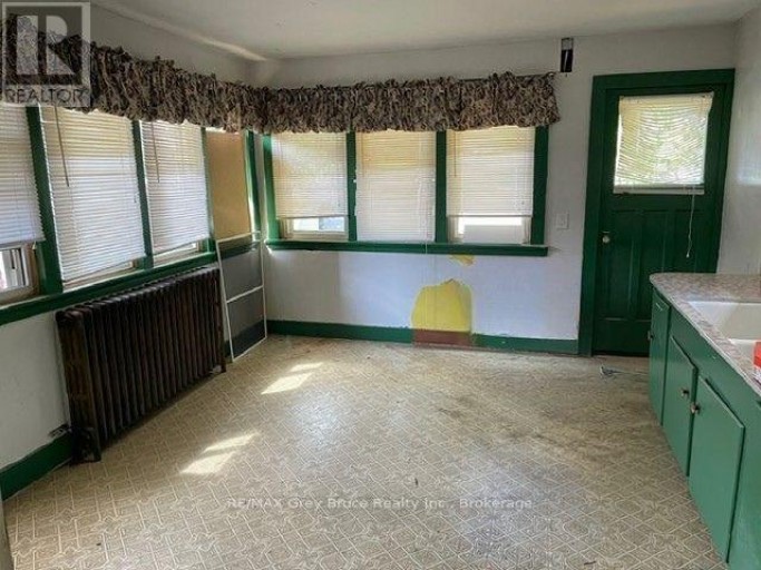 1348 5TH AVENUE W, Owen Sound, Ontario, N4K5B2