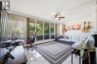 204 - 19 FOUR WINDS DRIVE Toronto (York University Heights) Ontario photo 1