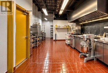 C1 - 211 MARTINDALE ROAD St. Catharines (Grapeview) Ontario photo 6
