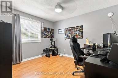 37 BOGART CRESCENT Belleville (Belleville Ward) Ontario photo 21