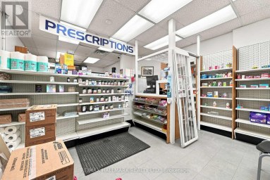 1568 QUEEN STREET E Toronto (Greenwood-Coxwell) Ontario photo 10