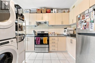 1568 QUEEN STREET E Toronto (Greenwood-Coxwell) Ontario photo 31