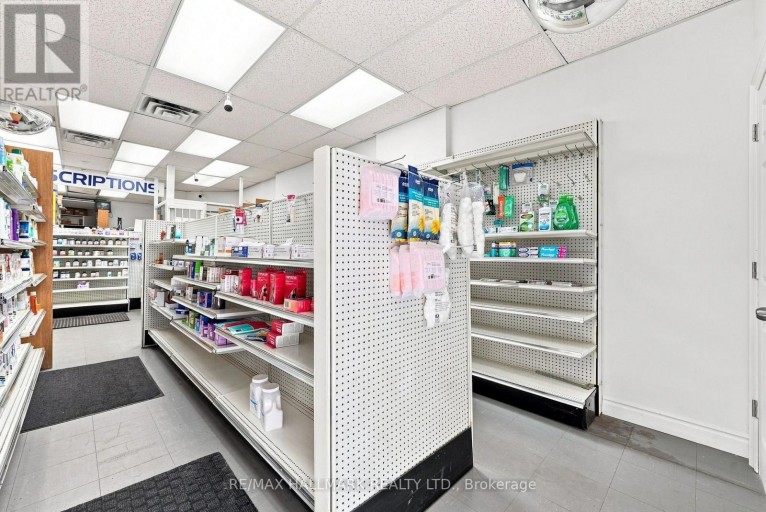1568 QUEEN STREET E, Toronto (Greenwood-Coxwell), Ontario, M4L1E9