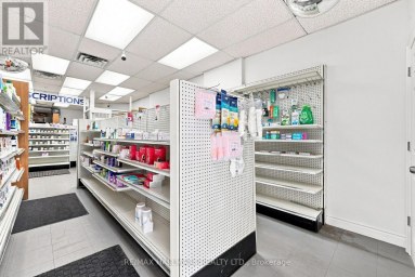 1568 QUEEN STREET E Toronto (Greenwood-Coxwell) Ontario photo 6