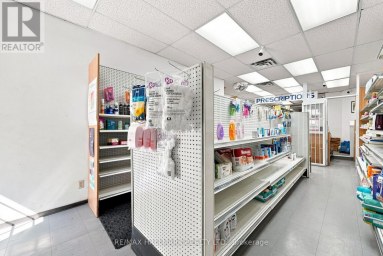 1568 QUEEN STREET E Toronto (Greenwood-Coxwell) Ontario photo 7