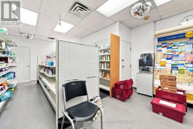 1568 QUEEN STREET E Toronto (Greenwood-Coxwell) Ontario photo 8