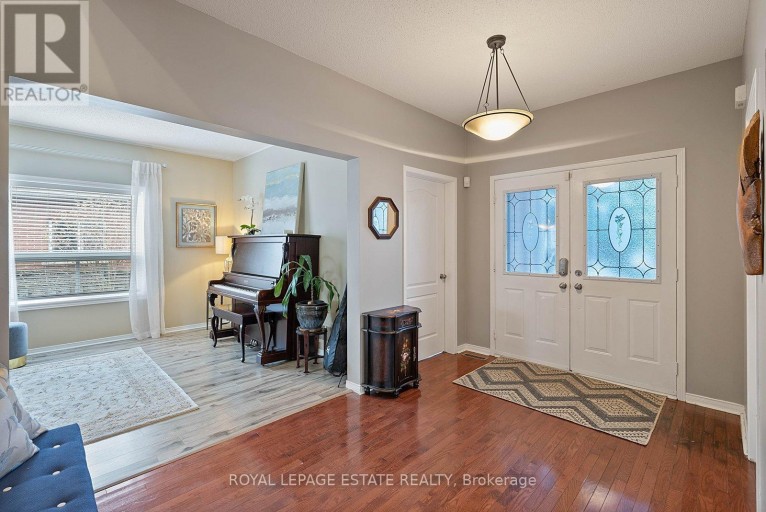 15 MCGREGOR DRIVE, Ajax (Northwest Ajax), Ontario, L1T3W8