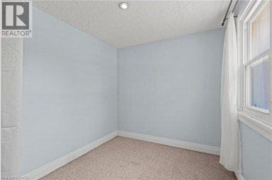 123 MORTON Avenue Brantford Ontario photo 13