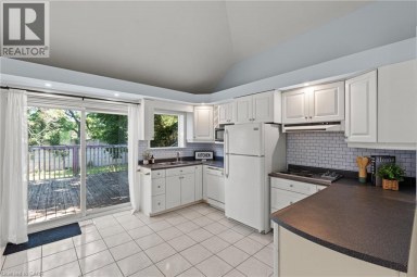 123 MORTON Avenue Brantford Ontario photo 18
