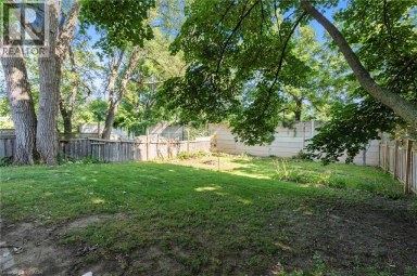 123 MORTON Avenue Brantford Ontario photo 37