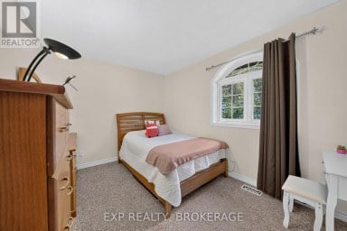 182 NICHOLSON POINT ROAD, Loyalist (Lennox And Addington - South) Ontario