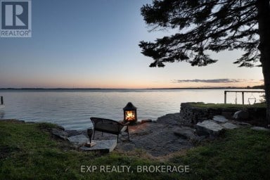 182 NICHOLSON POINT ROAD, Loyalist (Lennox And Addington - South) Ontario