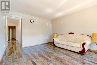 41 GREENLEAF CRESCENT Brampton (Brampton West) Ontario photo 3