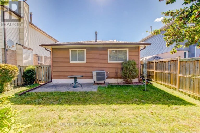 41 GREENLEAF CRESCENT, Brampton (Brampton West), Ontario, L6X2V5