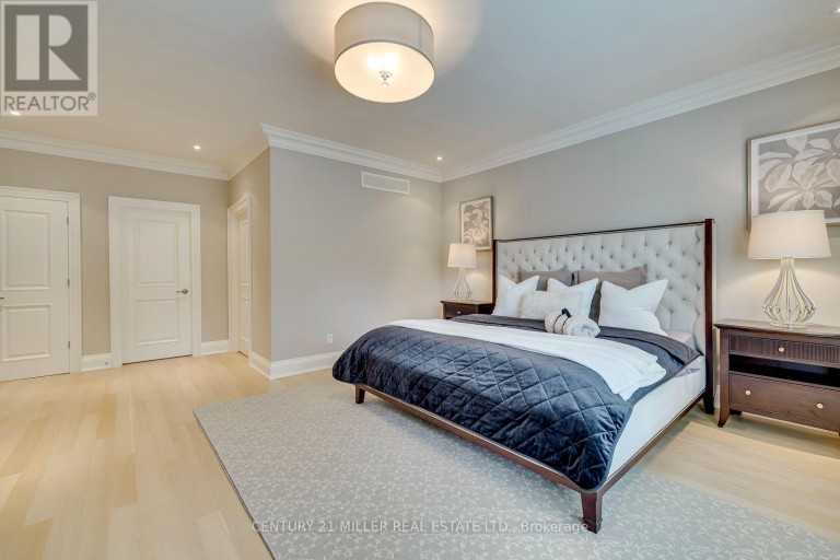 168 WALBY DRIVE, Oakville (SW Southwest), Ontario, L6L4E2