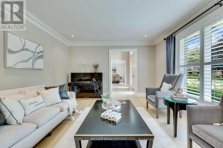 168 WALBY DRIVE, Oakville (SW Southwest), Ontario, L6L4E2