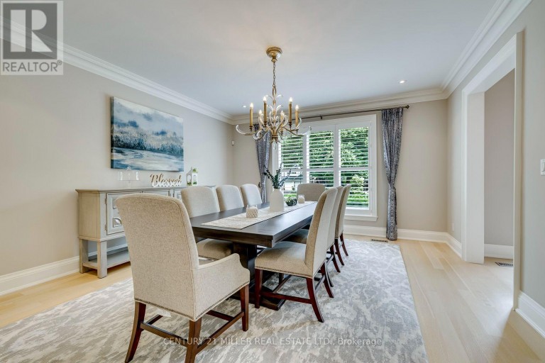 168 WALBY DRIVE, Oakville (SW Southwest), Ontario, L6L4E2