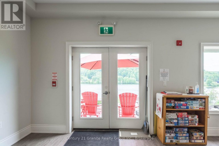 105 - 75 WALLINGS ROAD, Dysart et al (Dysart), Ontario, K0M1S0