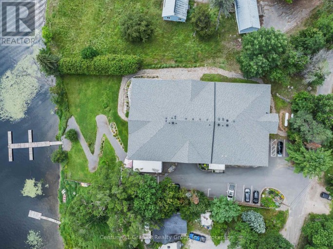 105 - 75 WALLINGS ROAD, Dysart et al (Dysart), Ontario, K0M1S0