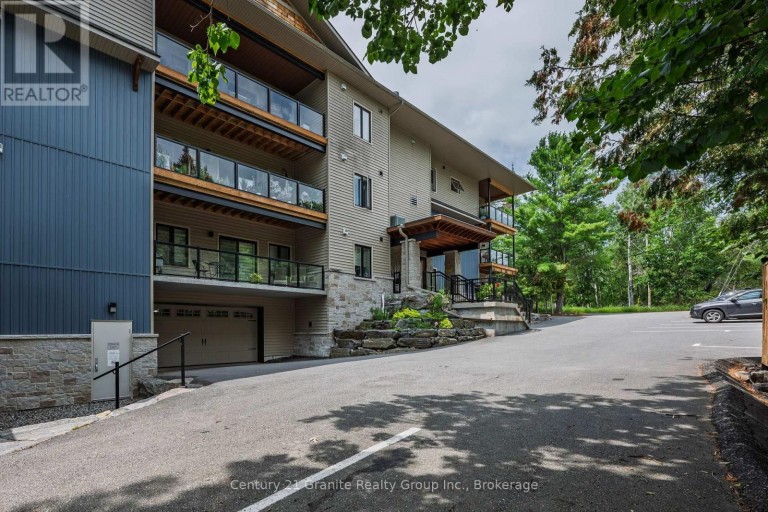105 - 75 WALLINGS ROAD, Dysart et al (Dysart), Ontario, K0M1S0