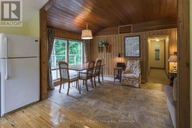 1401 HODGSON ROAD Dysart et al (Harburn) Ontario photo 16