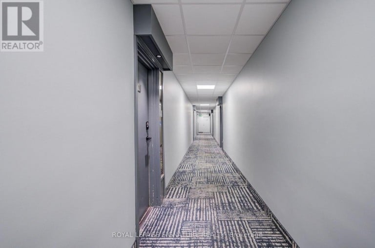 413 - 4060 LAWRENCE AVENUE E, Toronto (West Hill), Ontario, M1E4V4
