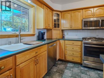 46 SUNNINGHILL Drive Port Dover Ontario photo 15