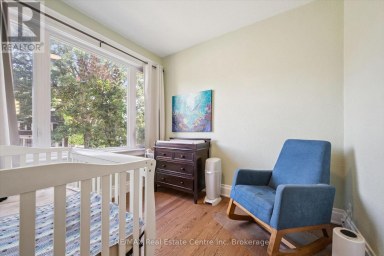 699 ST ANDREW STREET W Centre Wellington (Fergus) Ontario photo 18