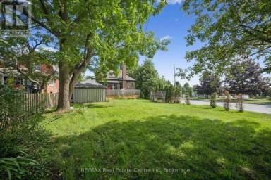 699 ST ANDREW STREET W Centre Wellington (Fergus) Ontario photo 35