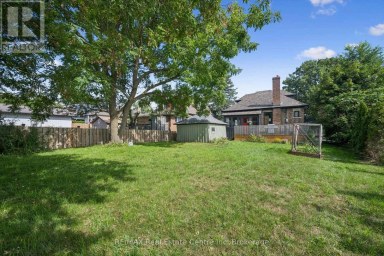 699 ST ANDREW STREET W Centre Wellington (Fergus) Ontario photo 36
