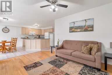 28 MCCURDY DRIVE New Tecumseth (Tottenham) Ontario photo 13