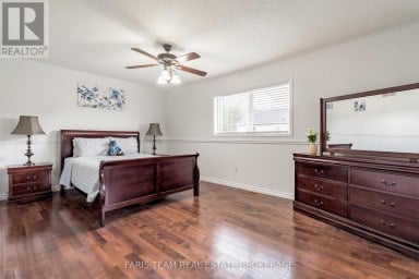 28 MCCURDY DRIVE New Tecumseth (Tottenham) Ontario photo 16