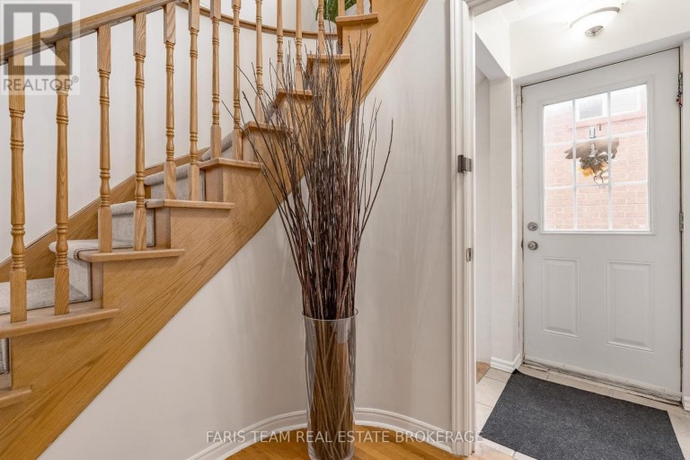 28 MCCURDY DRIVE, New Tecumseth (Tottenham), Ontario, L0G1W0
