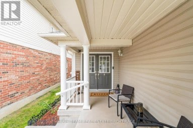 28 MCCURDY DRIVE New Tecumseth (Tottenham) Ontario photo 3