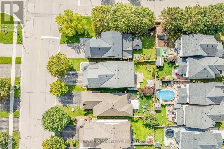 28 MCCURDY DRIVE, New Tecumseth (Tottenham), Ontario, L0G1W0