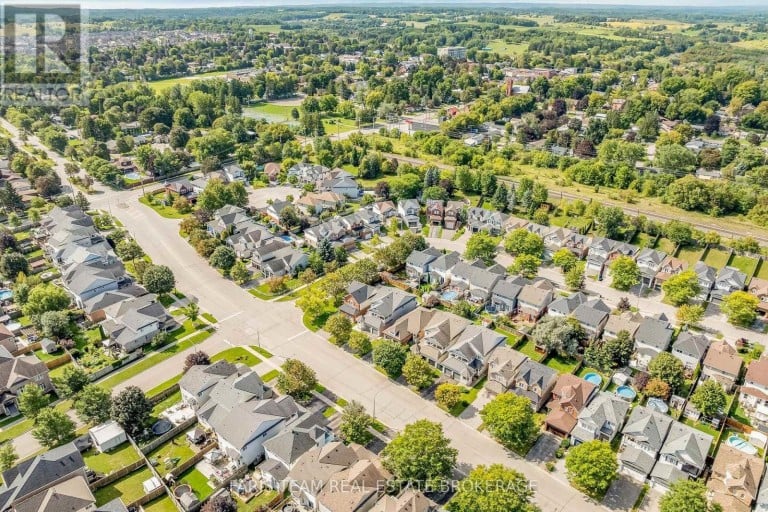 28 MCCURDY DRIVE, New Tecumseth (Tottenham), Ontario, L0G1W0