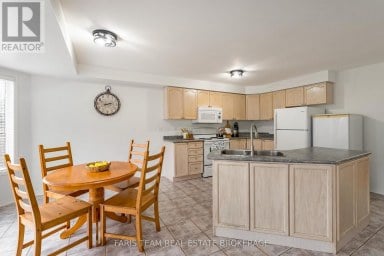 28 MCCURDY DRIVE New Tecumseth (Tottenham) Ontario photo 5