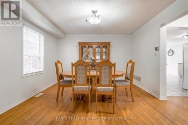 28 MCCURDY DRIVE New Tecumseth (Tottenham) Ontario photo 8