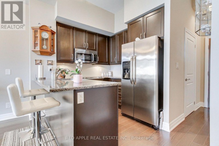 519 - 111 CIVIC SQUARE GATE, Aurora (Bayview Wellington), Ontario, L4G0S6