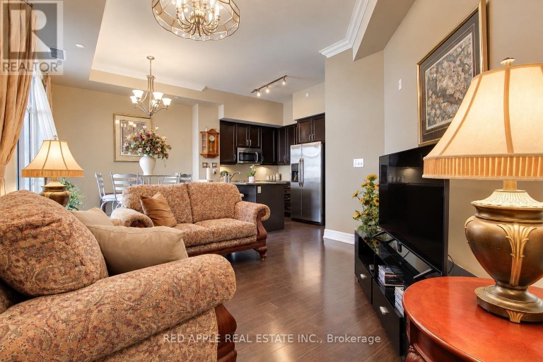 519 - 111 CIVIC SQUARE GATE, Aurora (Bayview Wellington), Ontario, L4G0S6