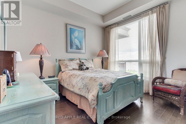 519 - 111 CIVIC SQUARE GATE, Aurora (Bayview Wellington), Ontario, L4G0S6