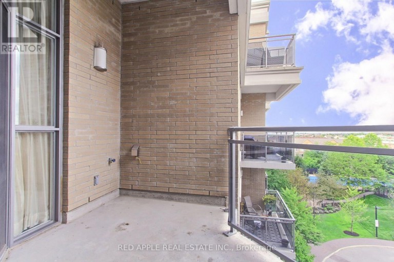 519 - 111 CIVIC SQUARE GATE, Aurora (Bayview Wellington), Ontario, L4G0S6