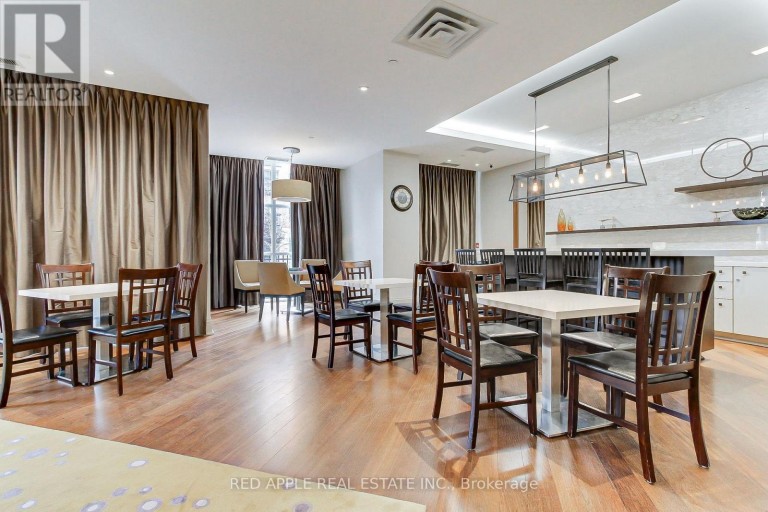 519 - 111 CIVIC SQUARE GATE, Aurora (Bayview Wellington), Ontario, L4G0S6