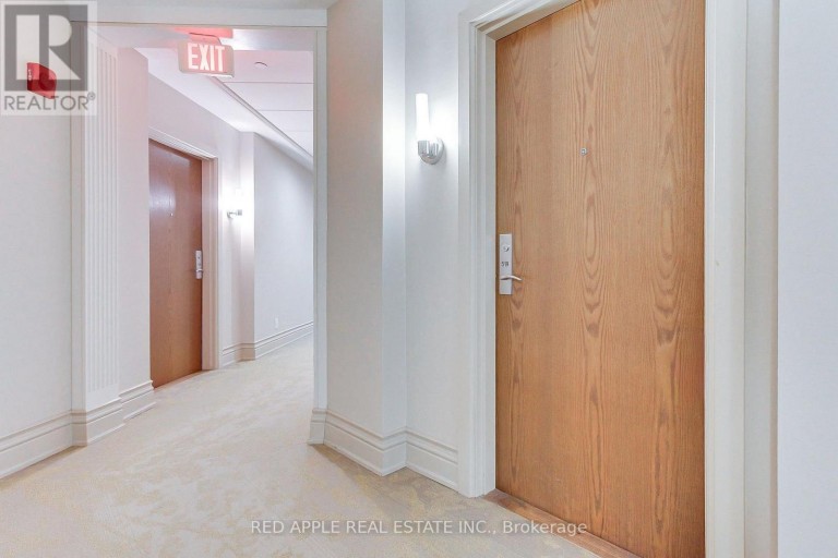 519 - 111 CIVIC SQUARE GATE, Aurora (Bayview Wellington), Ontario, L4G0S6